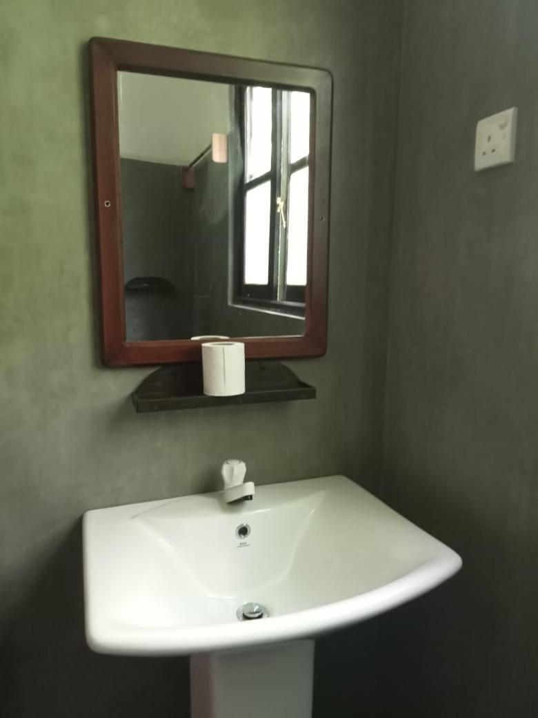 Piumi House Guest House ดิคเวลลา ภายนอก รูปภาพ